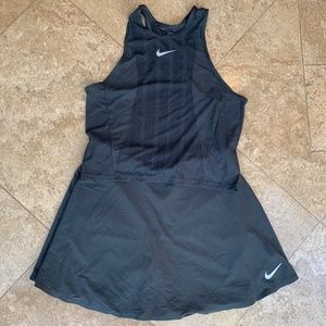 Nike matching tank and skort size Medium grey